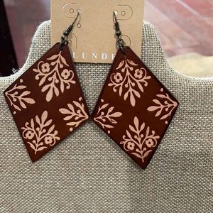 Wells Earrings